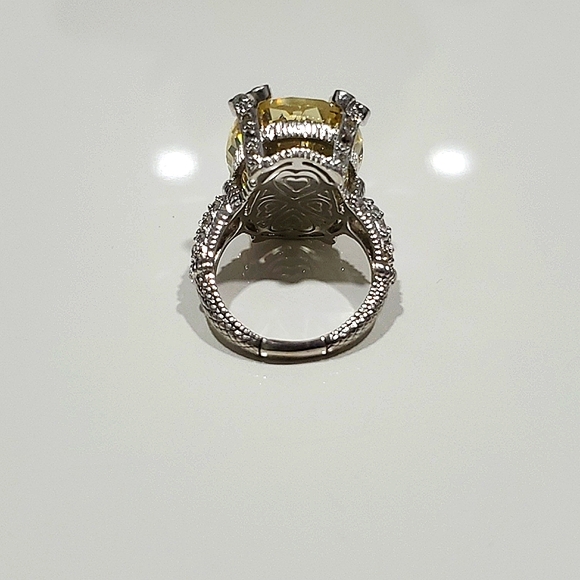 JUDITH RIPKA 18CT Cocktail Ring - Picture 2 of 9